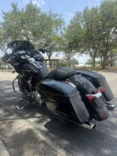 2017 Harley-Davidson<sup>®</sup> Road Glide<sup>®</sup> Special thumb 0