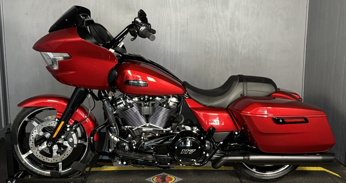 2025 Harley-Davidson Road Glide FLTRX BRILLIANT RED - Photo 3