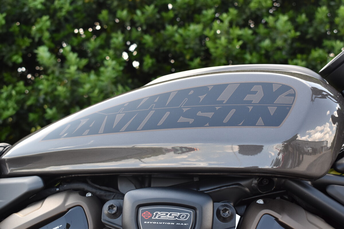 2023 Harley-Davidson Sportster S – High-Performance Urban Cruiser - Photo 9