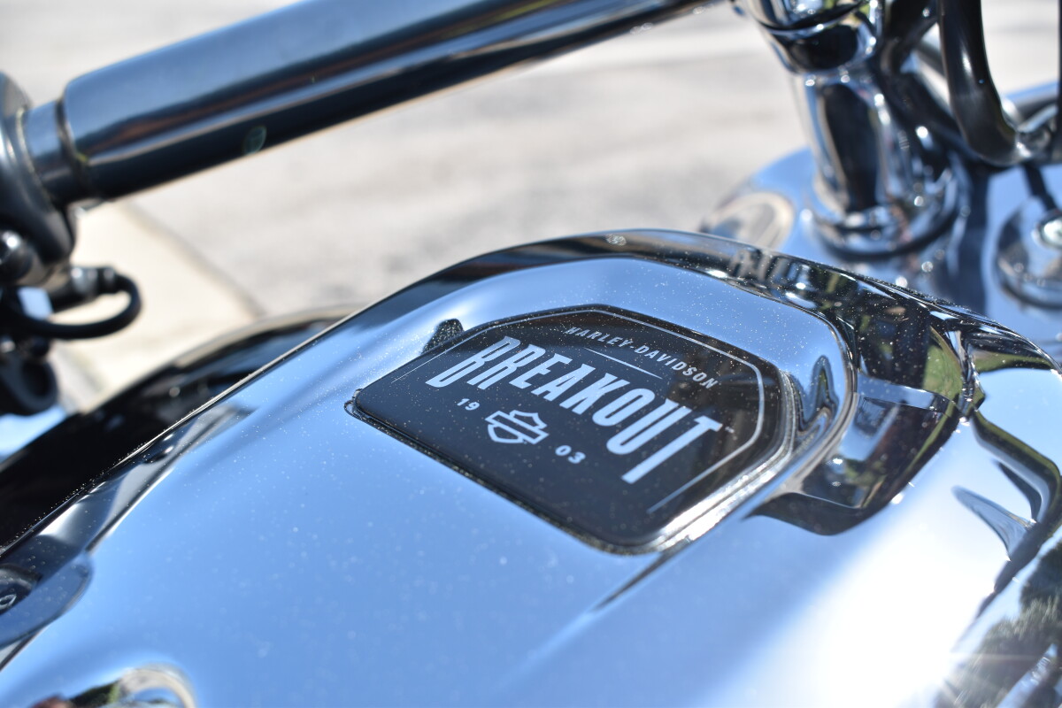 2025 Harley-Davidson Breakout – High-Performance Muscle Cruiser - Photo 8