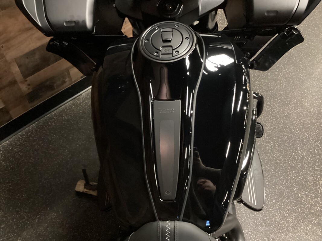 2025 Harley-Davidson Road Glide Vivid Black - Black Finish FLTRX - Photo 7