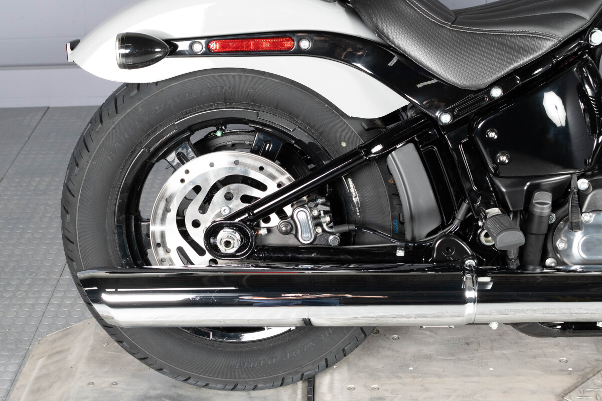 2025 Harley-Davidson Street Bob FXBB - Photo 2
