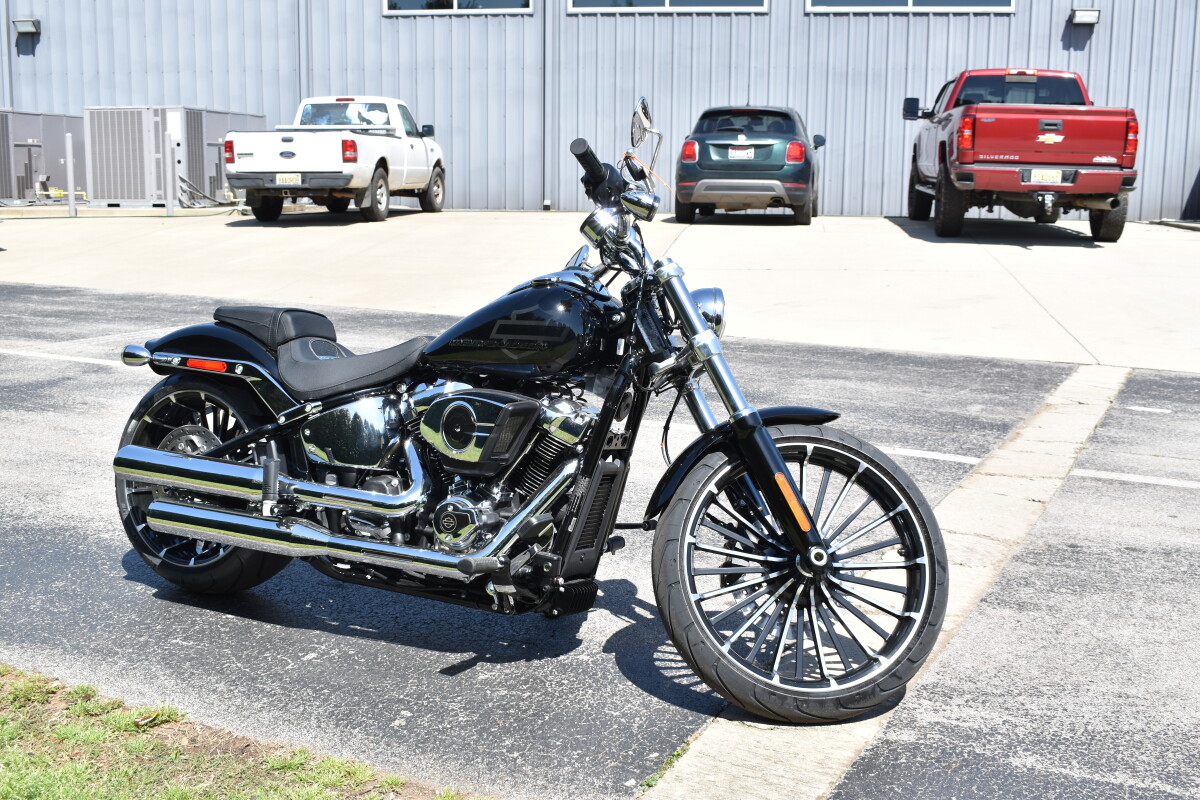 2025 Harley-Davidson Breakout – High-Performance Muscle Cruiser - Photo 3