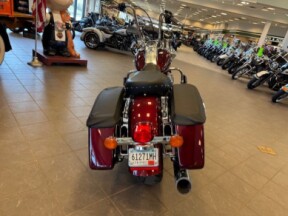 2014 Harley Davidson Road King FLHR thumb 2