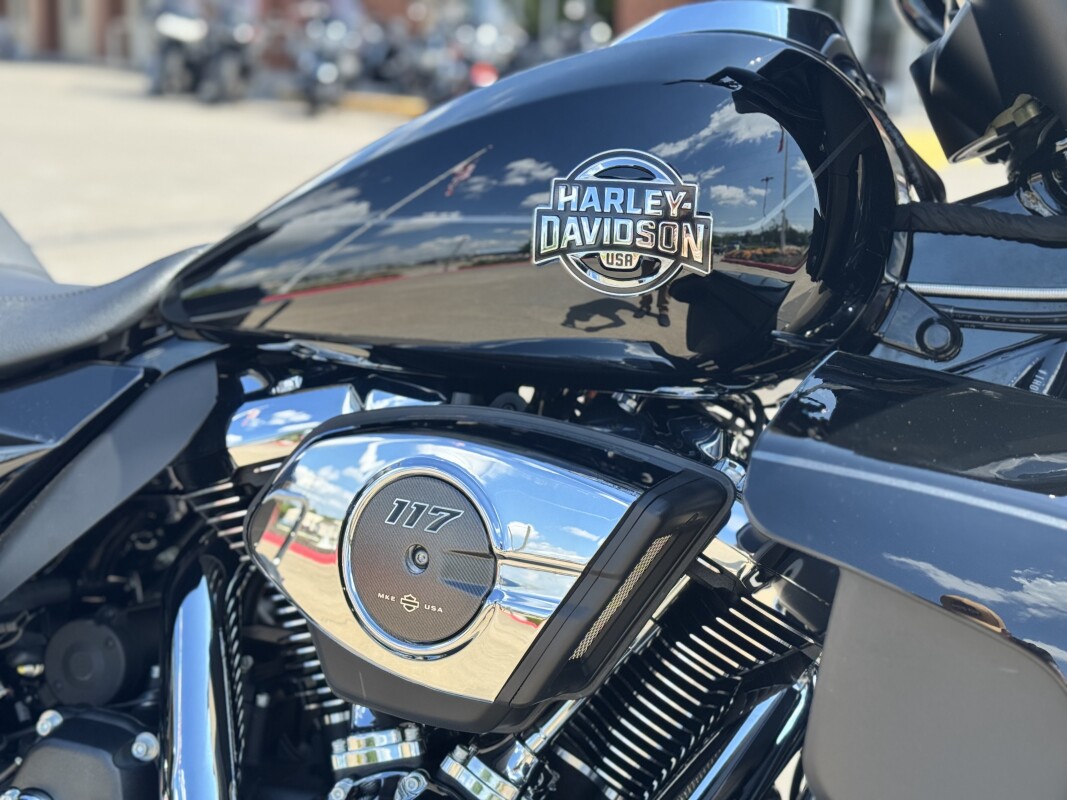 2025 Harley-Davidson Street Glide Ultra FLHXU Vivid Black 615766 - Photo 3