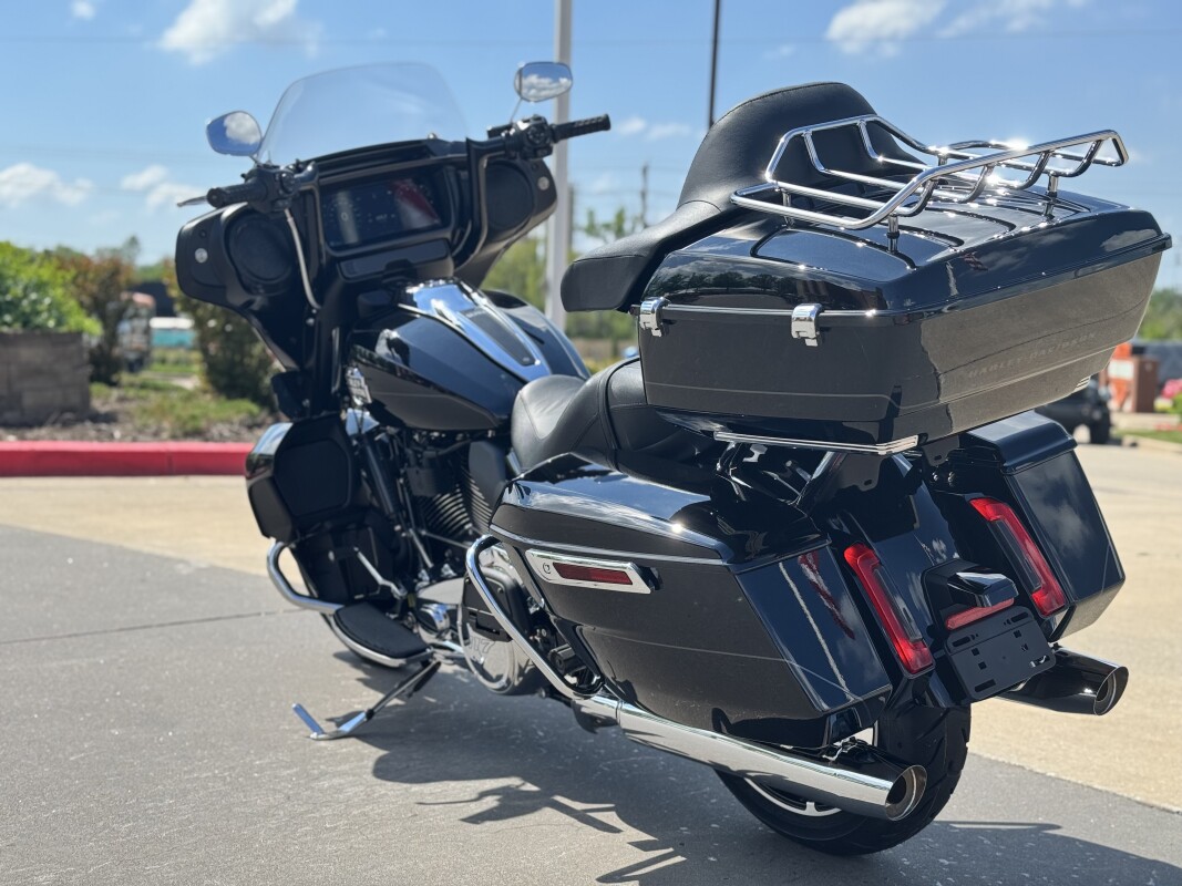 2025 Harley-Davidson Street Glide Ultra FLHXU Vivid Black 615766 - Photo 5