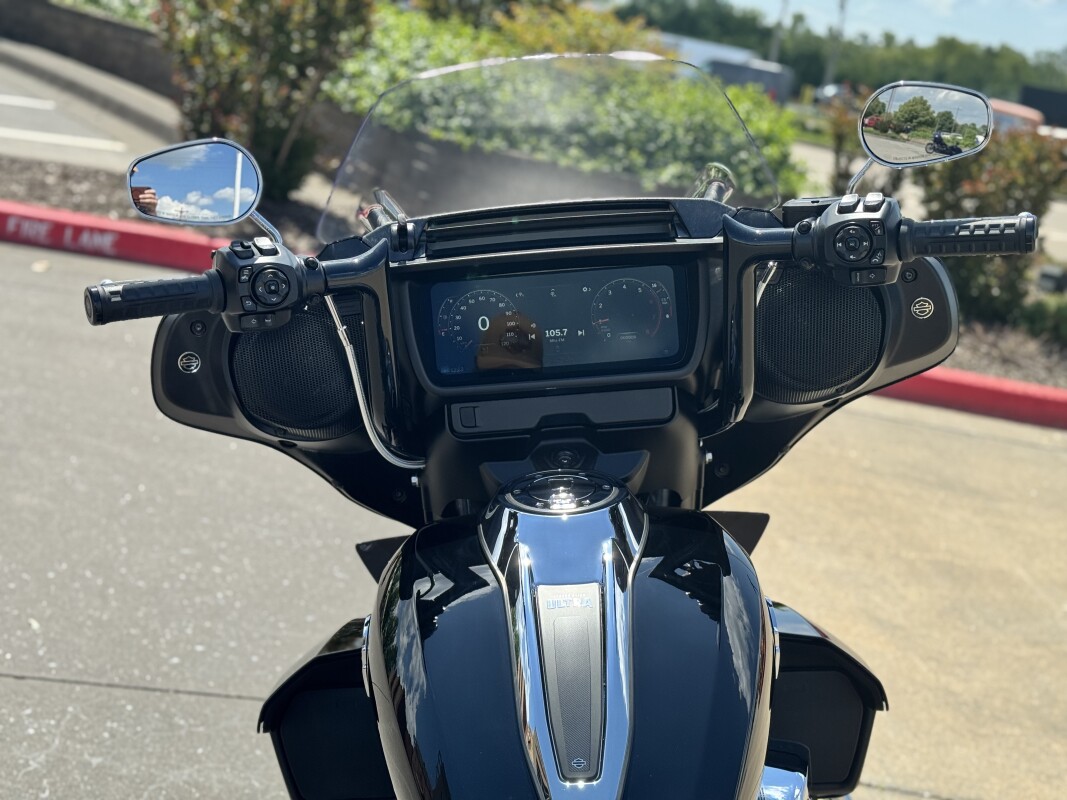 2025 Harley-Davidson Street Glide Ultra FLHXU Vivid Black 615766 - Photo 6