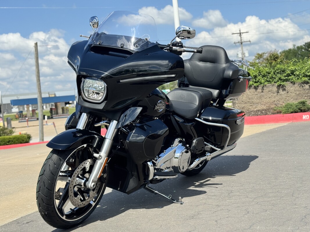 2025 Harley-Davidson Street Glide Ultra FLHXU Vivid Black 615766 - Photo 9