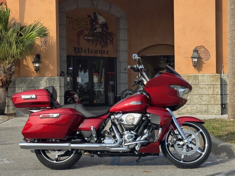 FLTRX 2025 Road Glide™