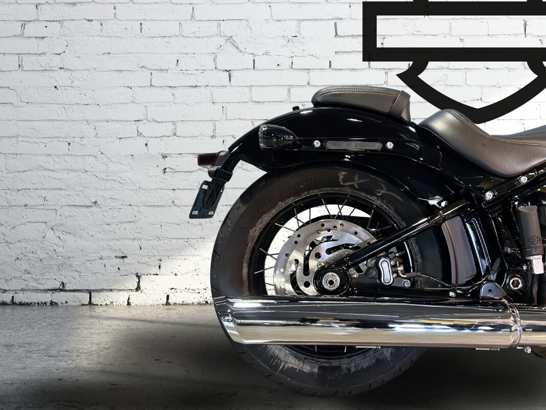2025 Harley-Davidson Street Bob Vivid Black - Photo 5