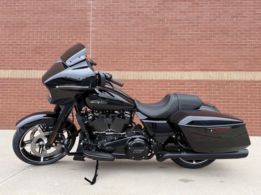 FLHX 2025 Street Glide - Photo 6