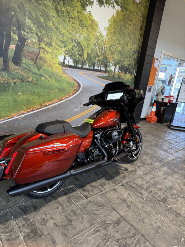 2025 Harley-Davidson Street Glide® No Gimmicks, No Hidden Fees., photo 24