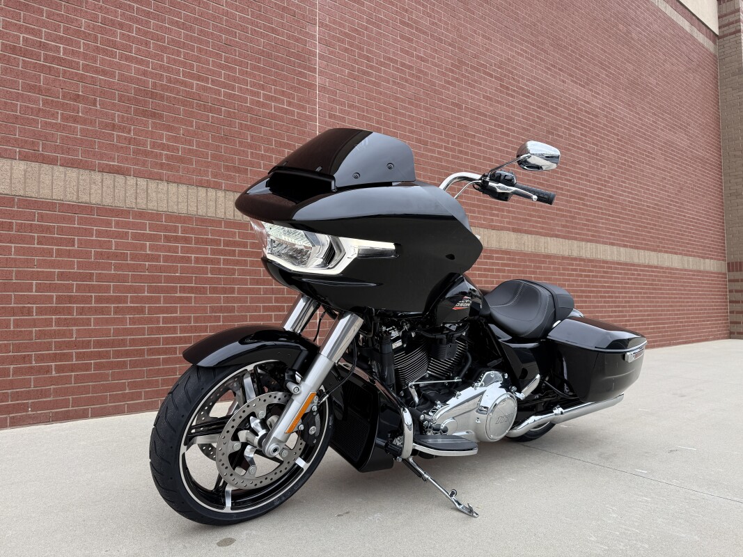 FLTRX 2025 Road Glide - Photo 8