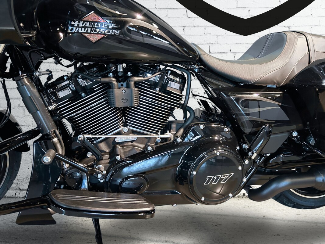2025 Harley-Davidson Road Glide Midnight Firestorm - Black Finish - Photo 7