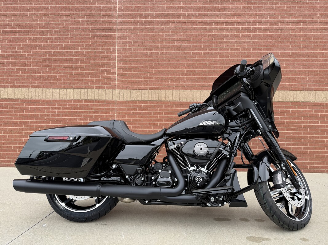 FLHX 2025 Street Glide