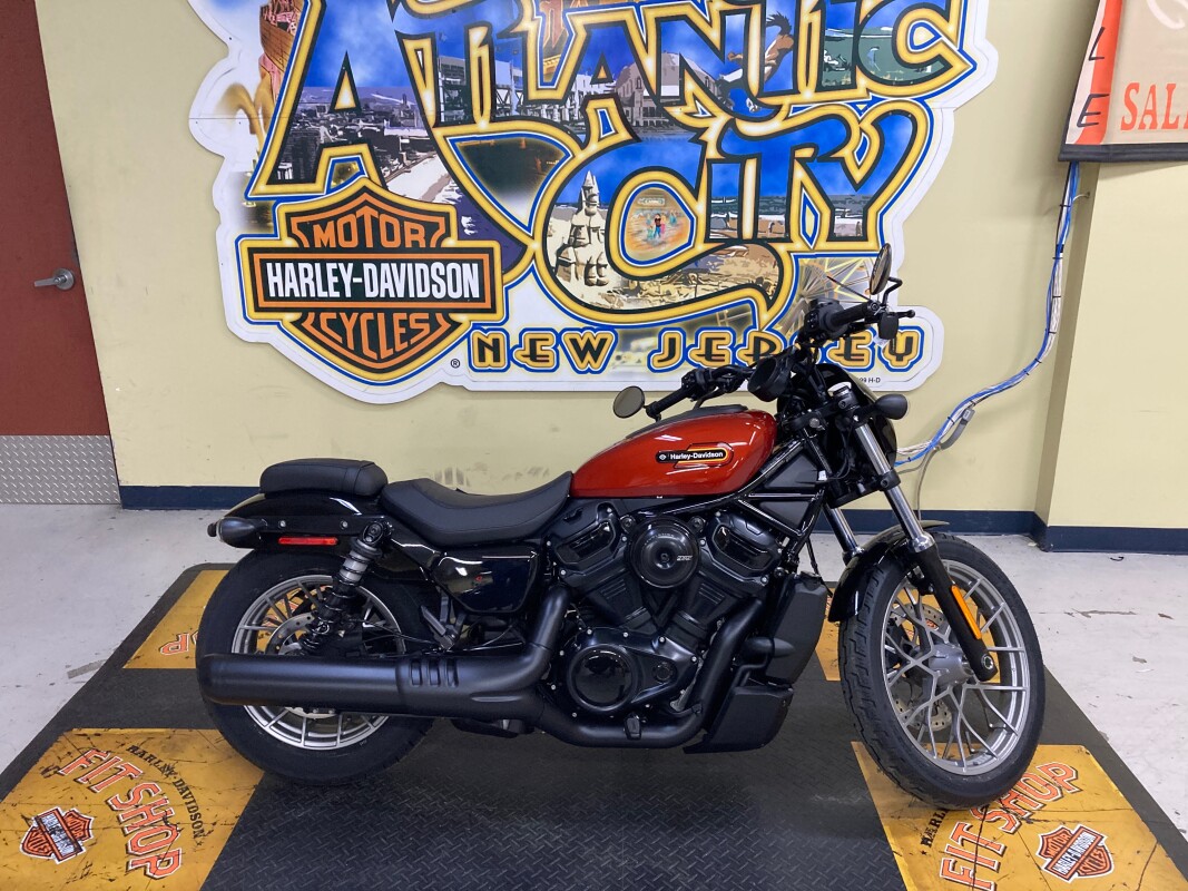 2025 Harley-Davidson<sup>®</sup> Nightster® Special Whiskey Fire