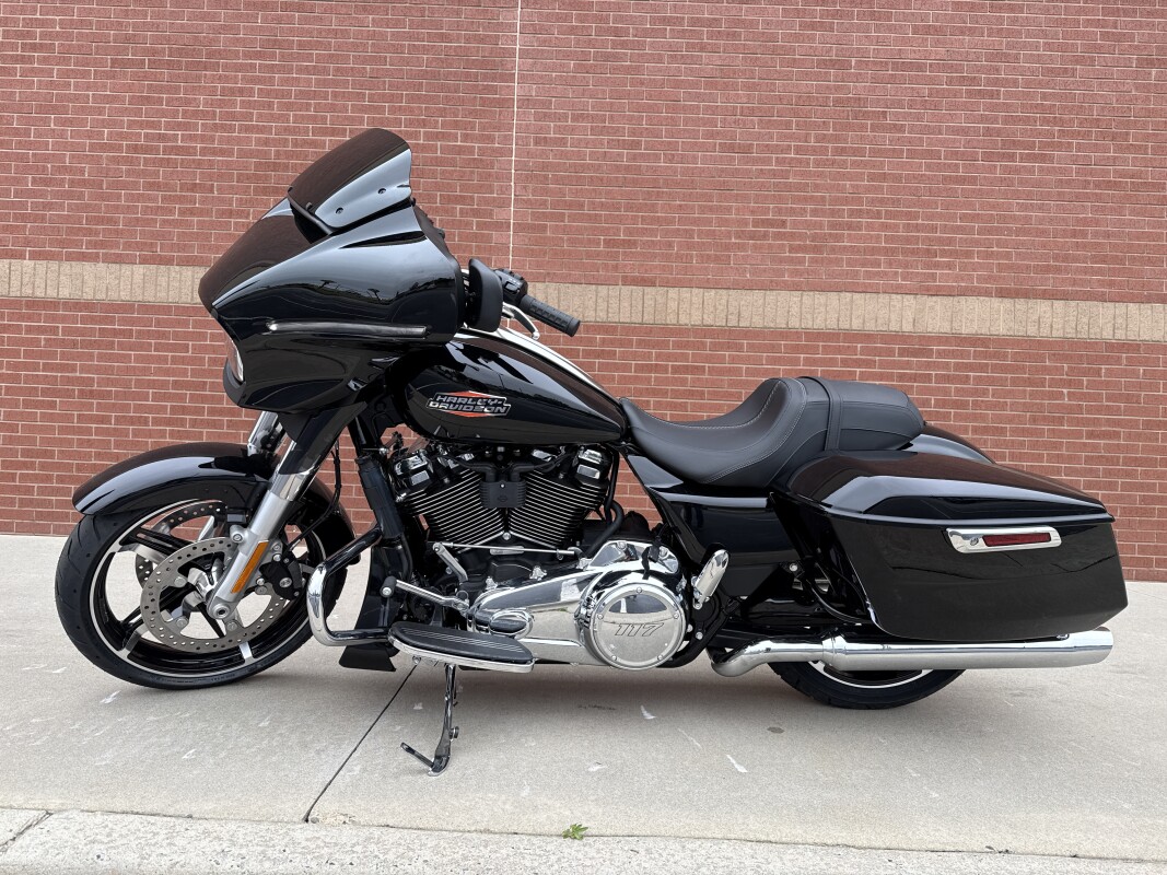FLHX 2025 Street Glide - Photo 7
