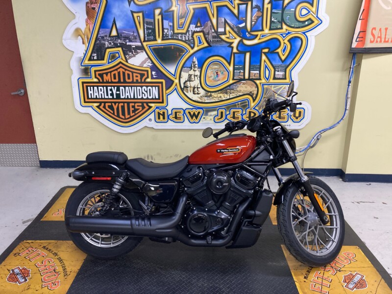 2025 Harley-Davidson<sup>®</sup> Nightster® Special Whiskey Fire