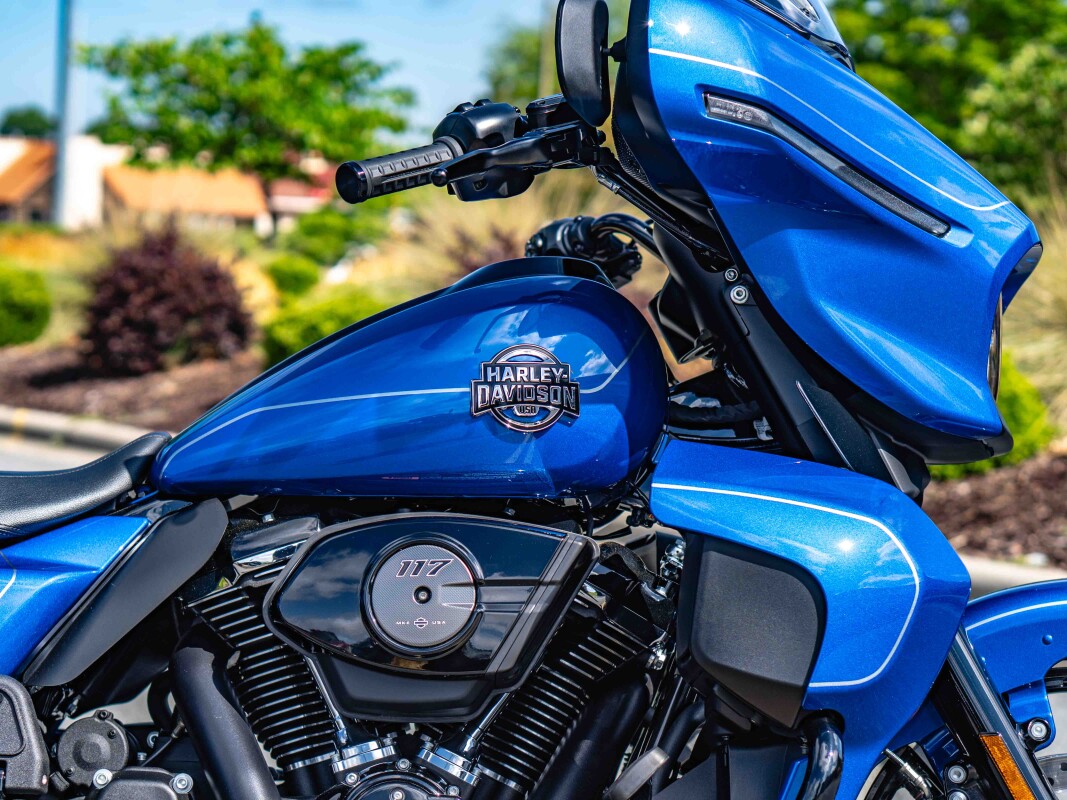 FLHXU 2025 Street Glide Ultra - Photo 10