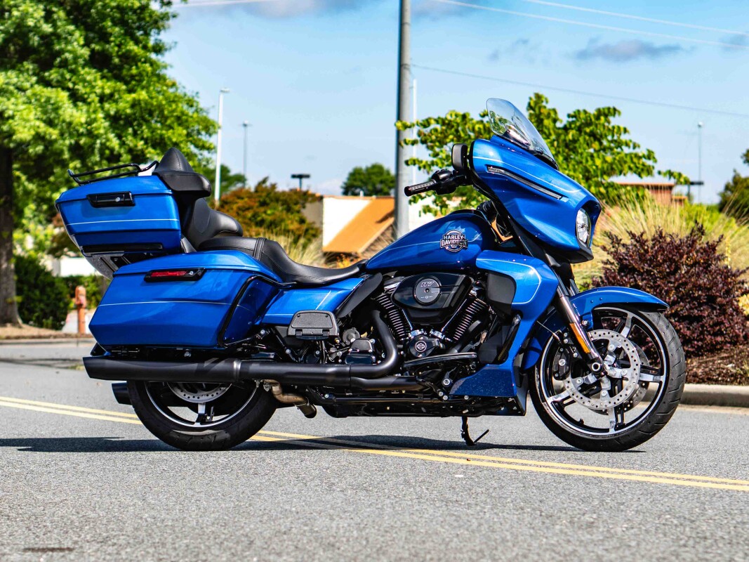 FLHXU 2025 Street Glide Ultra - Photo 4