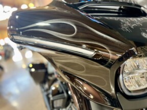 2025 FLHX - Street Glide thumb 1