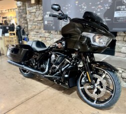 2025 FLTRX - Road Glide thumb 3