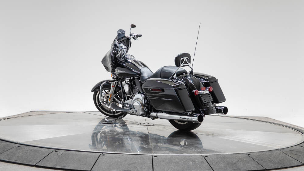 2016 Harley-Davidson FLHXS Street Glide Special in Vivid Black with 24816 miles - Photo 10
