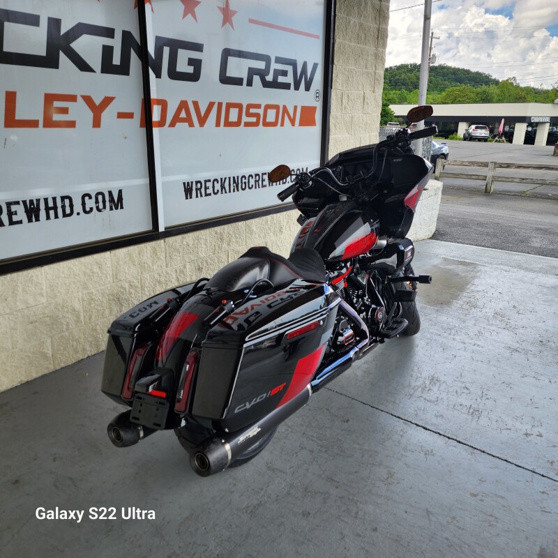 FLTRXSTSE 2025 CVO Road Glide ST - Photo 9