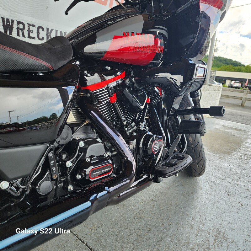 FLTRXSTSE 2025 CVO Road Glide ST - Photo 8