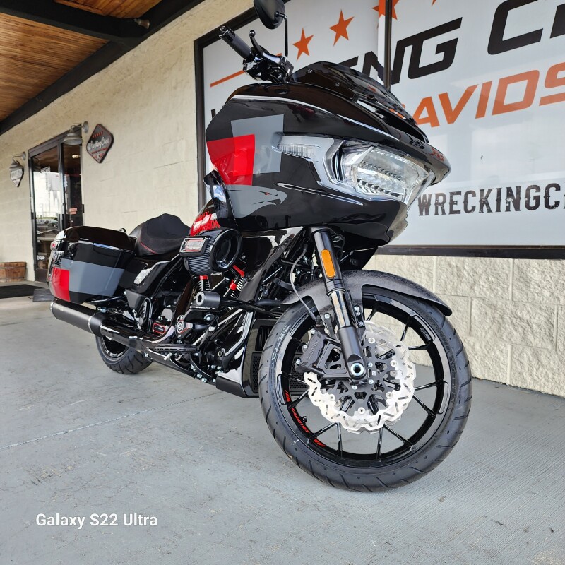 FLTRXSTSE 2025 CVO Road Glide ST - Photo 5