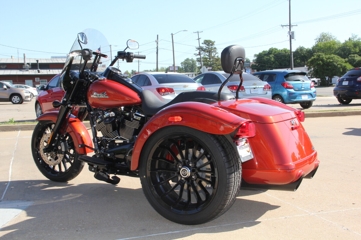 2025 Harley-Davidson Freewheeler - Photo 7