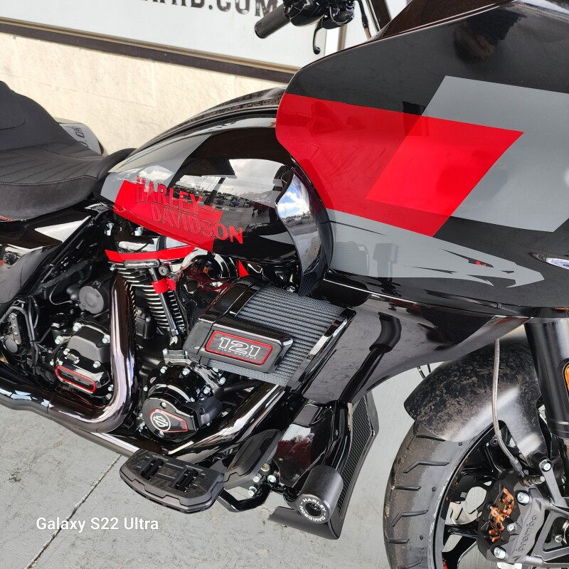 FLTRXSTSE 2025 CVO Road Glide ST - Photo 6