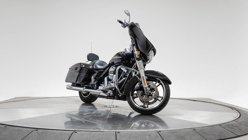 2016 Harley-Davidson FLHXS Street Glide Special in Vivid Black with 24816 miles - Photo 4