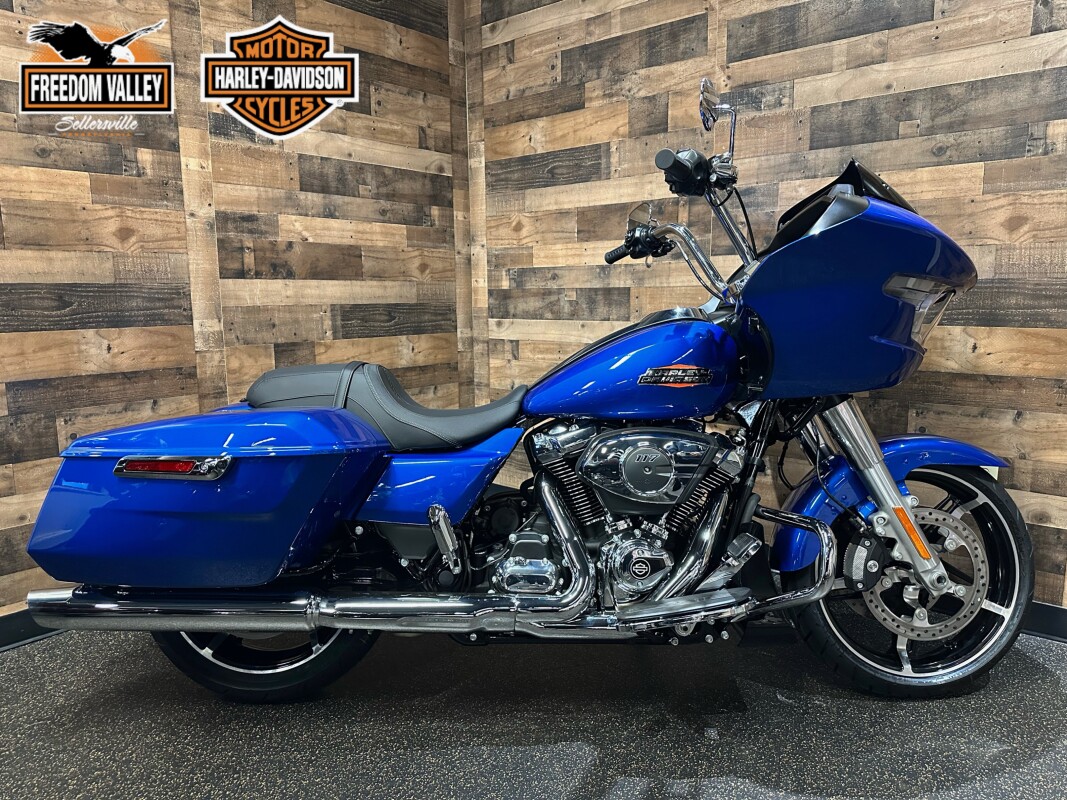 2025 Harley-Davidson Road Glide Blue Burst FLTRX
