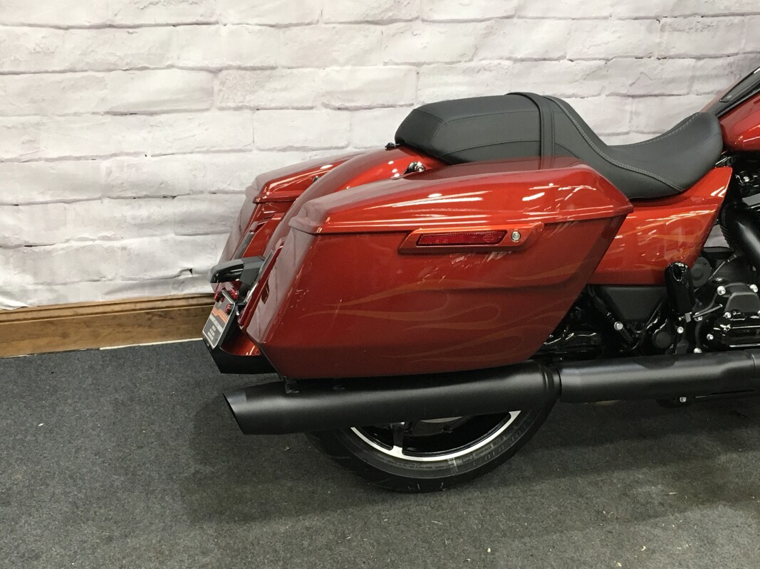 2025 Harley-Davidson Road Glide Whiskey Firestorm - Black Finish FLTRX - Photo 2