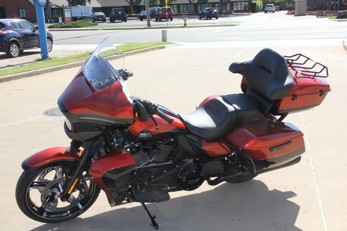 2025 Harley-Davidson Street Glide Ultra - Photo 6