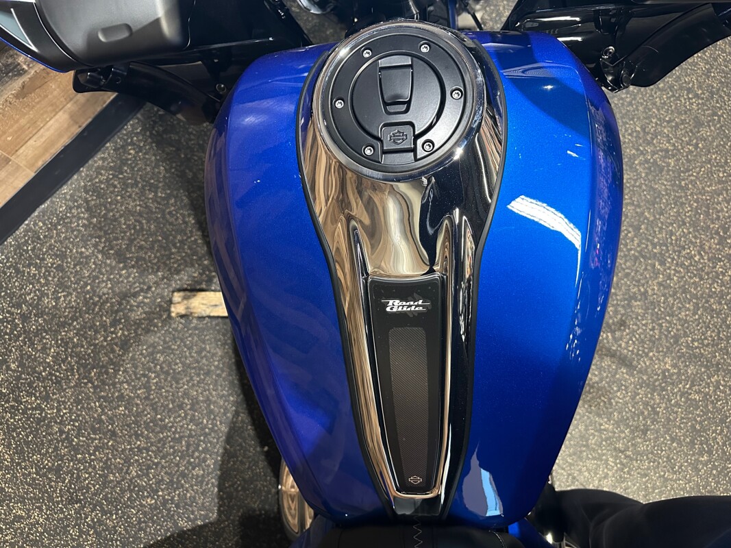 2025 Harley-Davidson Road Glide Blue Burst FLTRX - Photo 9