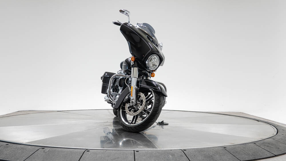 2016 Harley-Davidson FLHXS Street Glide Special in Vivid Black with 24816 miles - Photo 5