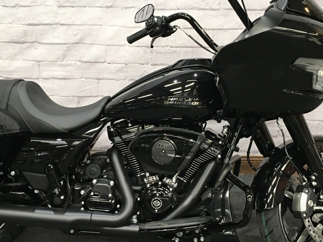 2025 Harley-Davidson Road Glide Vivid Black - Black Finish FLTRX - Photo 3