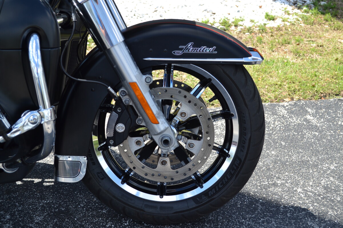 2018 Harley-Davidson Ultra Limited- FLHTK - Photo 2
