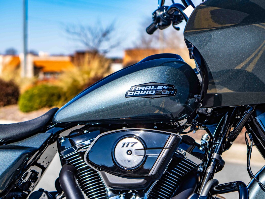 FLTRX 2025 Road Glide - Photo 10