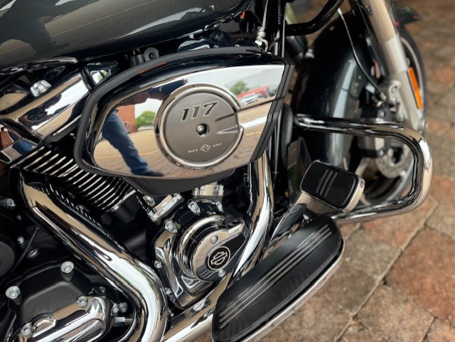 2025 Harley Davidson Road Glide FLTRX - Photo 4