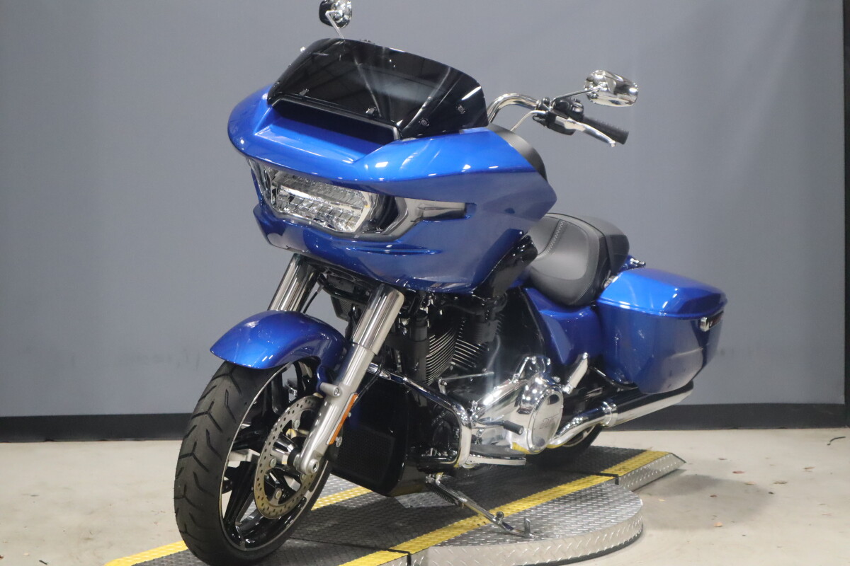 2025 Harley-Davidson Road Glide FLTRX - Photo 10