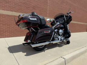 2014 Harley-Davidson® Electra Glide® Ultra Classic® Blackened Cayenne thumb 0