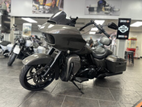 2019 Harley-Davidson<sup>®</sup> Road Glide<sup>®</sup> Industrial Gray thumb 0