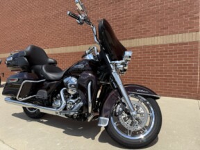 2014 Harley-Davidson® Electra Glide® Ultra Classic® Blackened Cayenne thumb 3