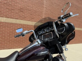 2014 Harley-Davidson® Electra Glide® Ultra Classic® Blackened Cayenne thumb 1
