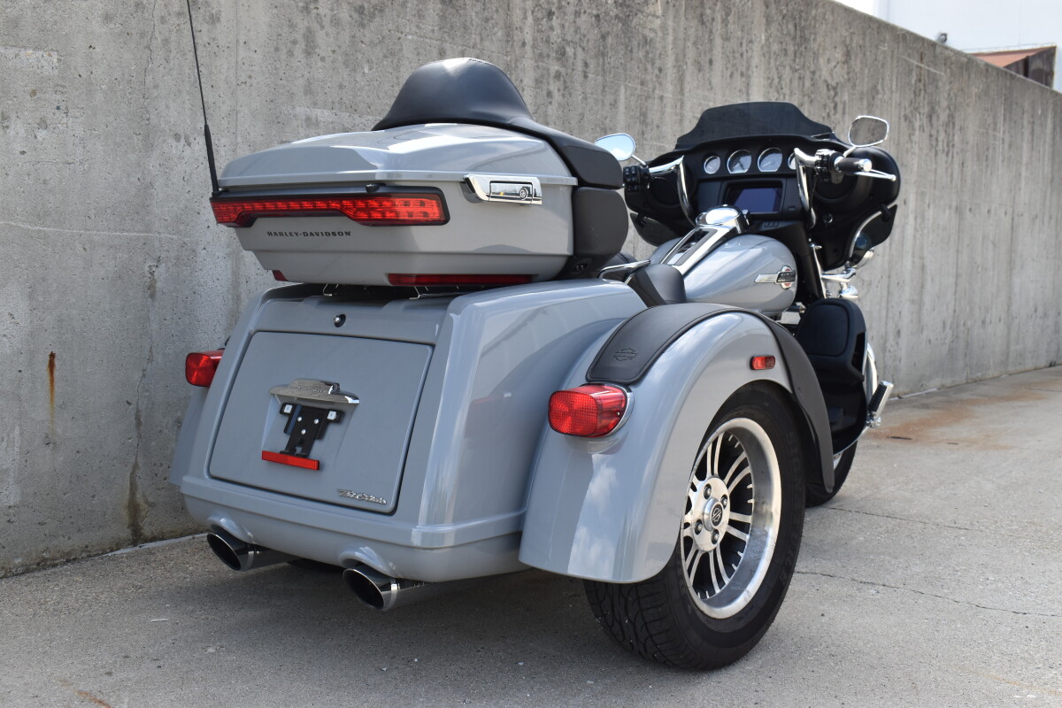 2024 Harley-Davidson Tri Glide Ultra FLHTCUTG - Photo 9
