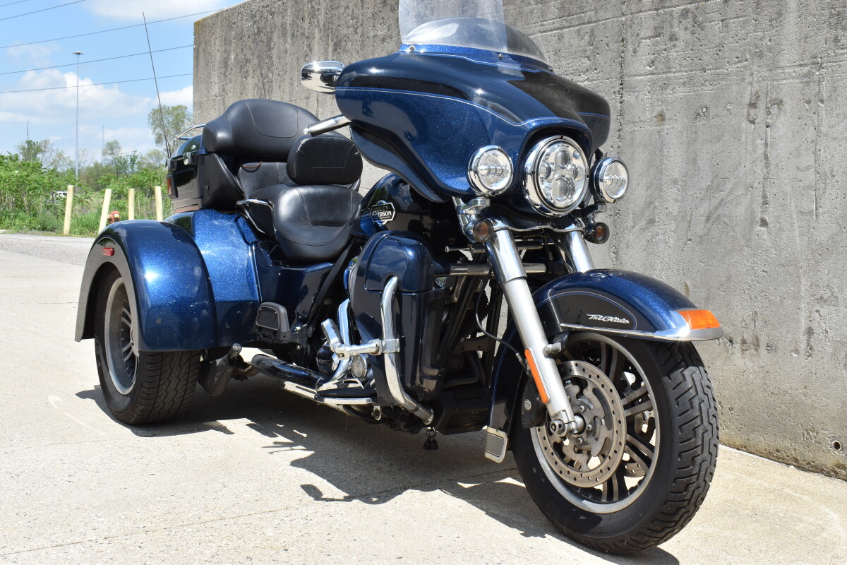 2013 Harley-Davidson Tri Glide Ultra Classic FLHTCUTG - Photo 2