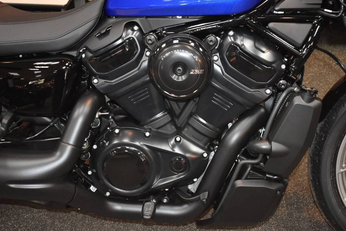 RH975S 2025 Nightster Special - Photo 5